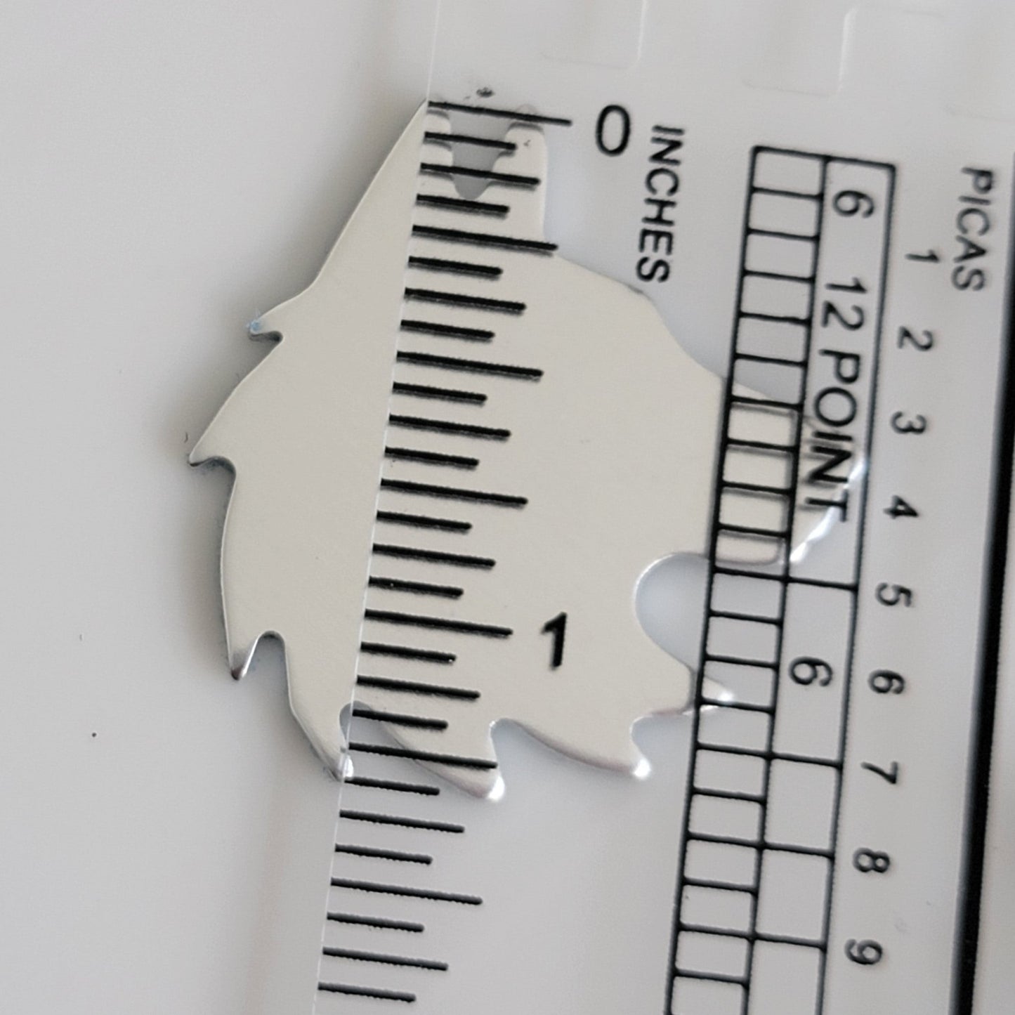 1 1/4" x 1 3/8" Wolf Heads - 14g BRASS